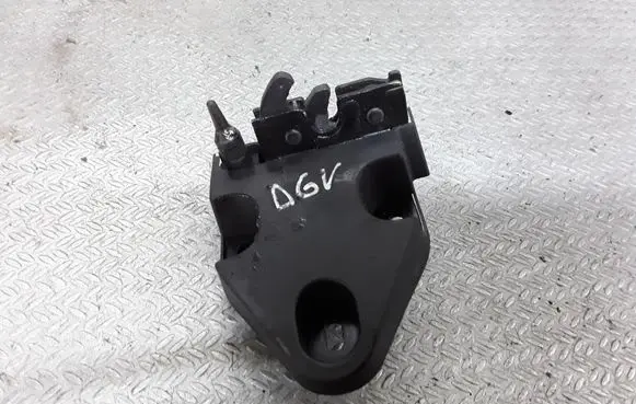 Loading door lock