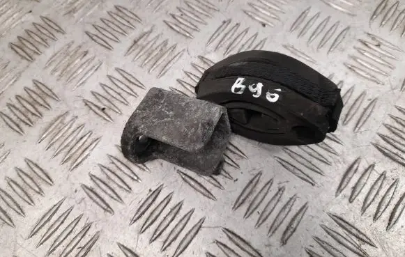 Audi A4 S4 B9 Muffler mount bracket/holder 