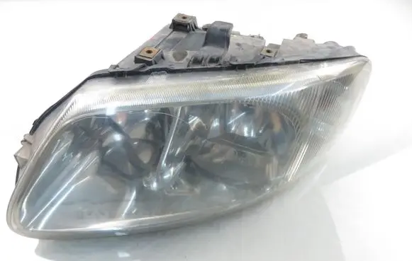 Chrysler Voyager Headlight/headlamp 04857703AB