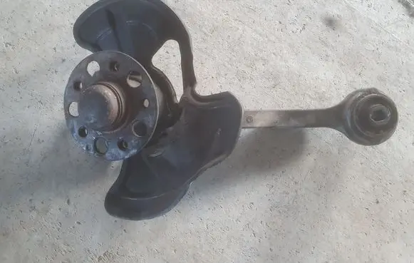 Mercedes-Benz C W204 Front wheel hub spindle knuckle