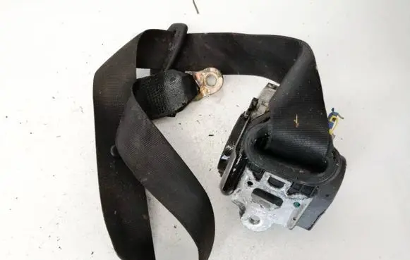 Skoda Octavia Mk2 (1Z) Front seatbelt 1z0857701a