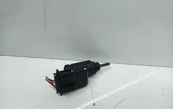 Audi A6 S6 C6 4F Brake pedal sensor switch 3B0945511C