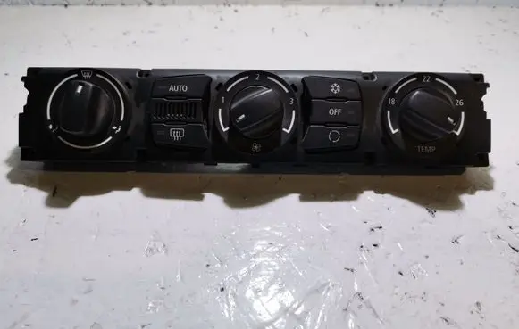 BMW 5 E60 E61 Climate control unit 698850201