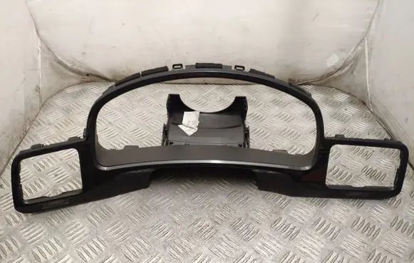 Volkswagen Touareg II Dashboard trim 7P6858560