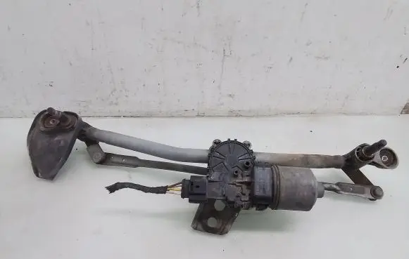 Opel Astra H Front wiper linkage and motor 0390241538