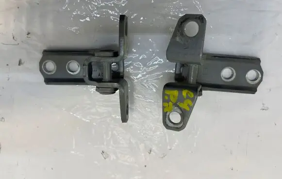 Citroen C4 Cactus Front door hinge set 