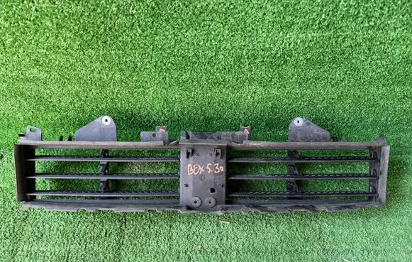 BMW 1 F40 Intercooler air guide/duct channel 