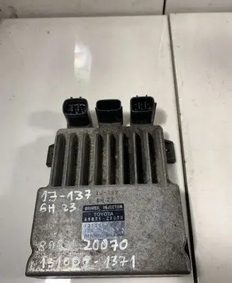 Lexus IS 200-300 Injection control unit/module 8987120070
