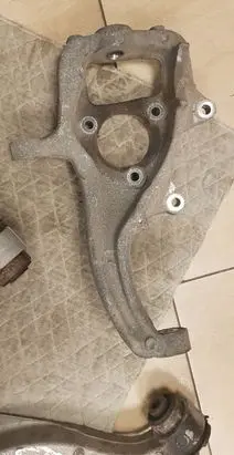 Ram 1500 Front wheel hub 68286567AB