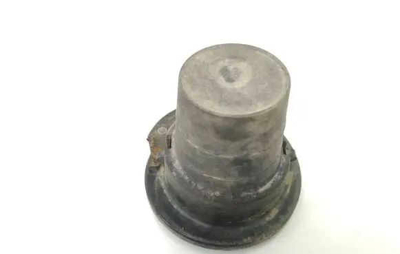 Citroen Berlingo Rear coil spring rubber mount 9685640080 A0098600