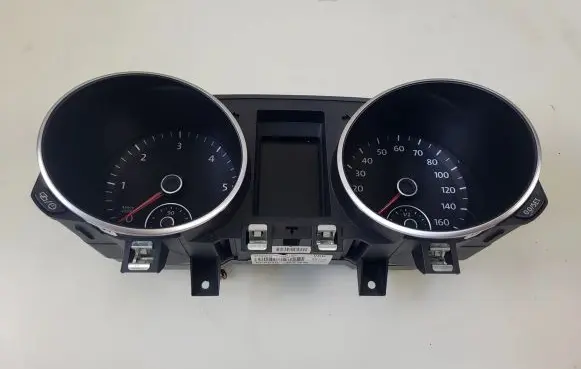 Volkswagen Golf VI Speedometer (instrument cluster) 5K0920973A