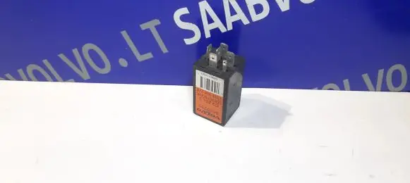 Volvo V70 Other relay 8690280