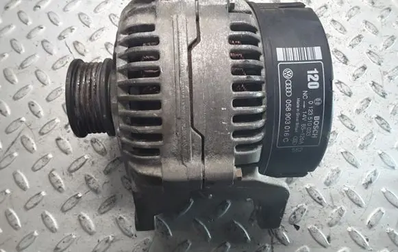 Audi A4 S4 B5 8D Generator/alternator 058903016C 0123510033