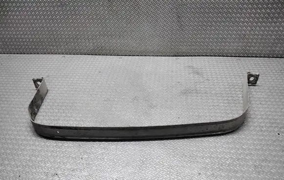 Volkswagen Jetta V Fuel tank mounting bracket 