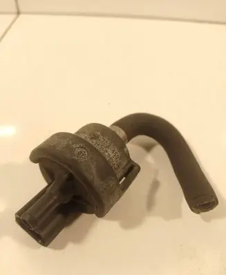 Audi TT Mk1 Valve vacuum 058133459