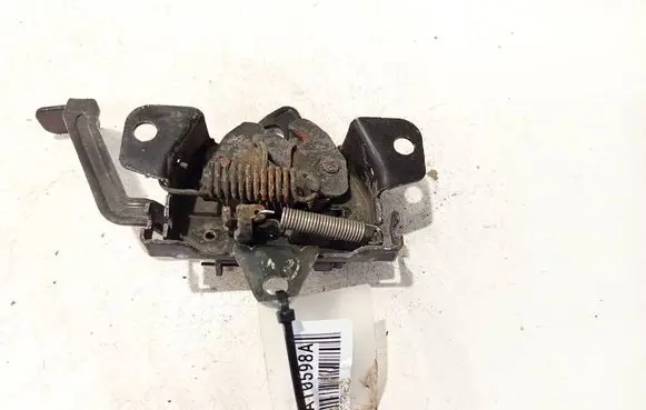 Engine bonnet/hood lock/catch