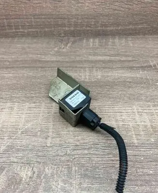 Volvo XC70 Airbag deployment crash/impact sensor 8691734