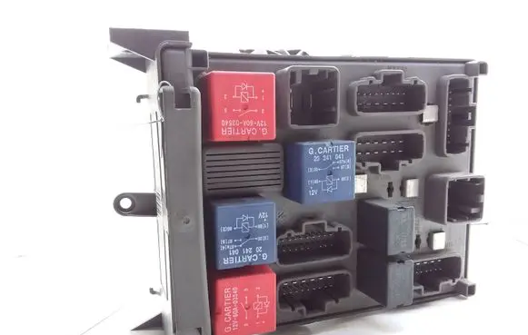 Renault Laguna II Fuse box set 518002209 8200148810