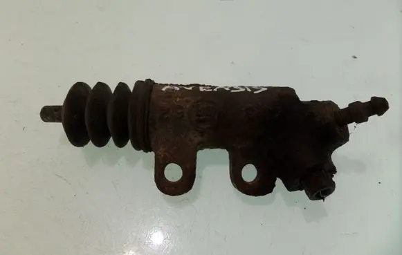 Toyota Avensis T250 Clutch master cylinder
