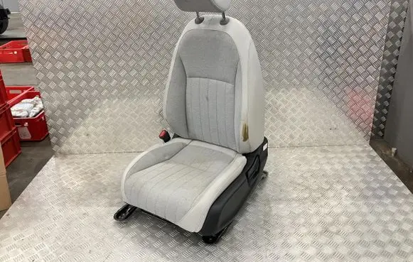 Honda Jazz IV GR Crosstar Front driver seat DG14411