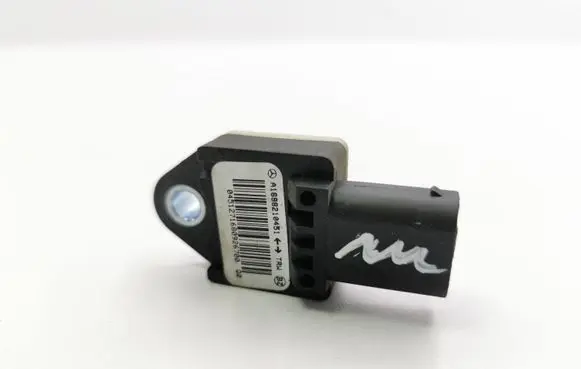 Mercedes-Benz A W169 Airbag deployment crash/impact sensor A1698210451