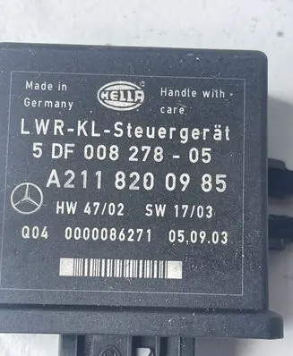 Mercedes-Benz E W211 Light module LCM A2118200985