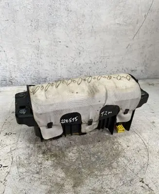 Volkswagen Jetta VI Passenger airbag