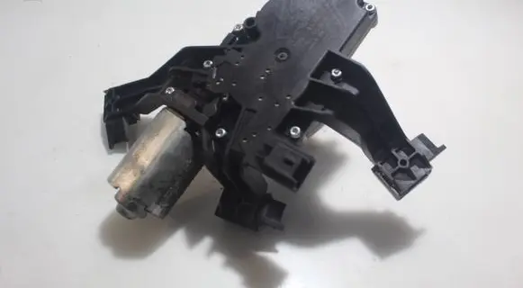 Peugeot 207 Rear window wiper motor 0390201813