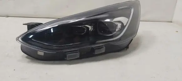 Ford Focus Headlight/headlamp