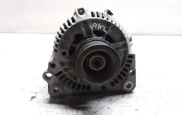 Volkswagen Golf IV Generator/alternator 0123320034 037903025C