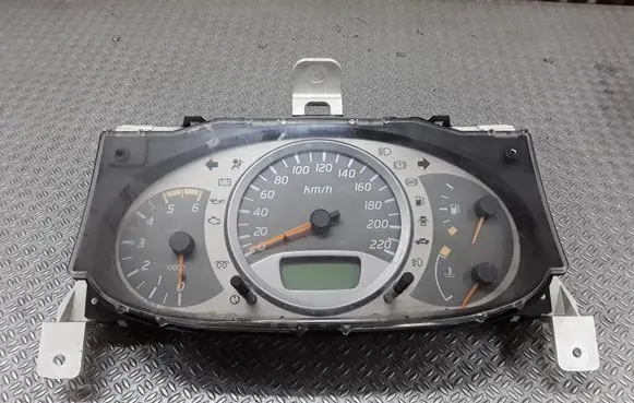 Nissan Almera Tino Speedometer (instrument cluster) BU071