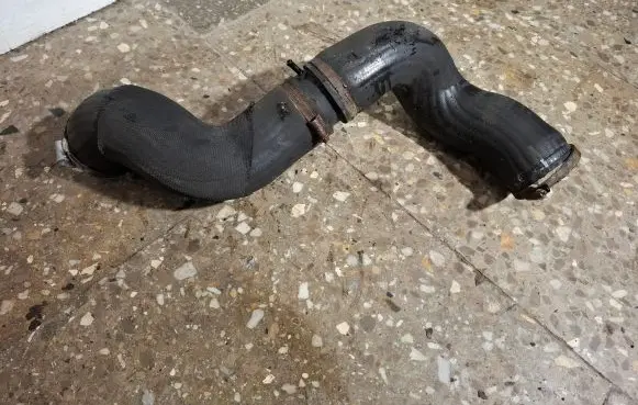Volvo XC60 Intercooler hose/pipe 31274103 30792884