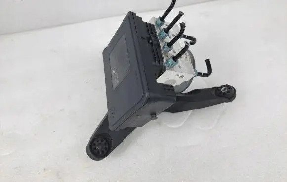 BMW 2 F45 ABS Pump 6877110