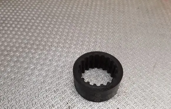 Volkswagen Touareg I A/C flexible coupling/sleeve 070903327C