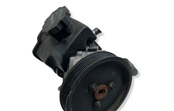 Mercedes-Benz E W211 Power steering pump A0044662001