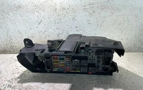Volvo V70 Fuse box set 9494210 G320GF10