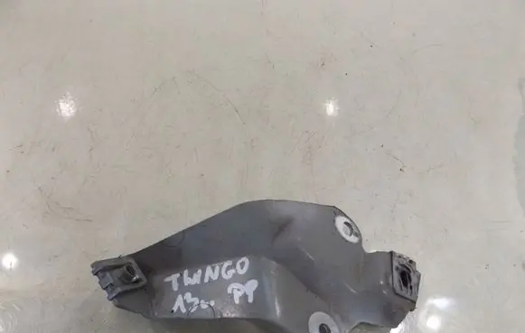 Renault Twingo II Fender mounting bracket