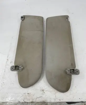 Volkswagen Transporter - Caravelle T5 Sun visor clip/hook/bracket 3B0857561B