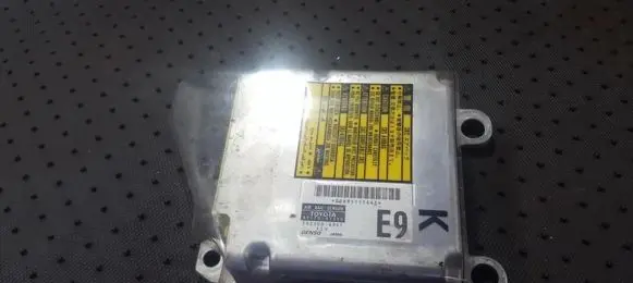 Toyota Prius (XW20) Airbag control unit/module 8917047390 89170-47390