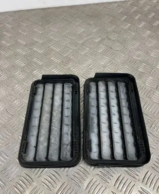 Nissan Navara D23 Quarter panel pressure vent 768044JG0D