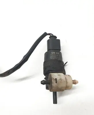 Audi A6 S6 C6 4F Windscreen/windshield washer pump 1T0955651