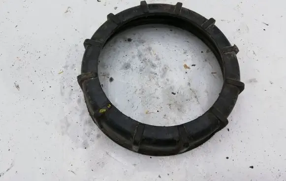 Nissan X-Trail T30 In tank fuel pump screw locking ring/nut NOCODE
