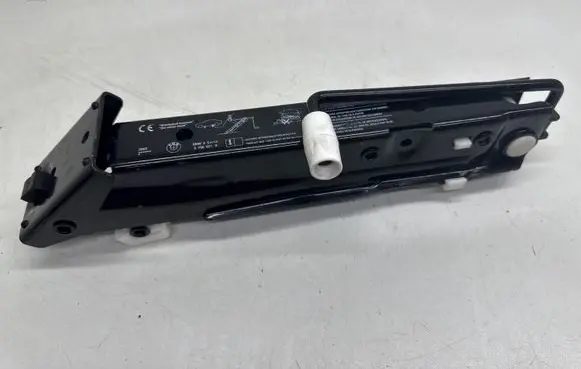 BMW 5 E60 E61 Lift Jack 6766621