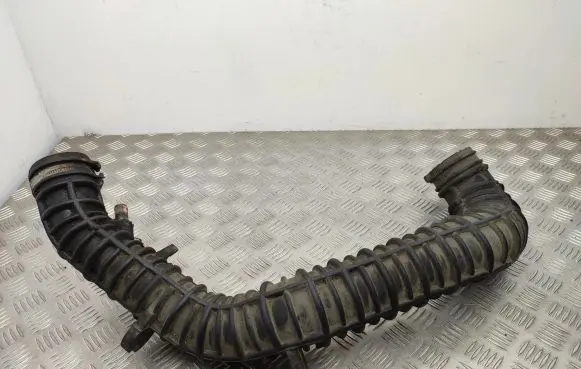 Opel Vivaro Intercooler hose/pipe 8200607744