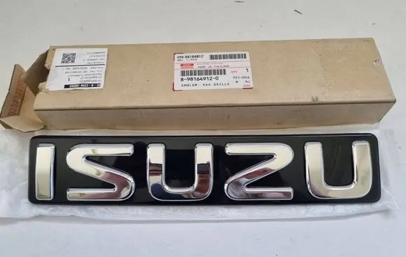 Isuzu D-Max Manufacturer badge logo/emblem 8981649120