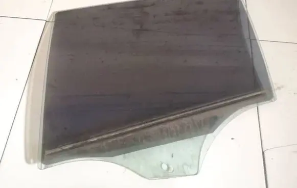 BMW 3 E90 E91 Rear door window glass AS2