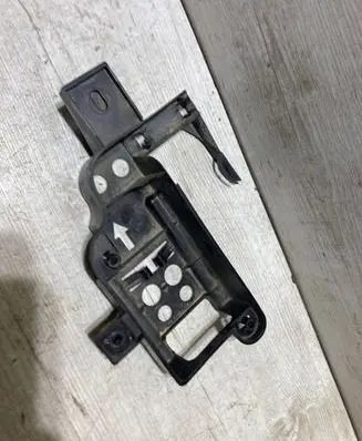 Citroen C3 Aircross Other engine bay part 981349178a