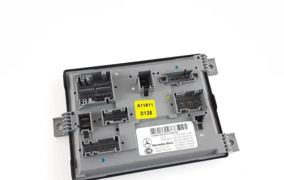 Mercedes-Benz E W213 SAM control unit A2139007009 A2139015403 A2139028105