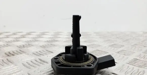 Skoda Octavia Mk2 (1Z) Oil level sensor 6PR00807903