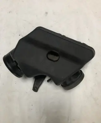Dodge Grand Caravan Intake resonator 04861731AC